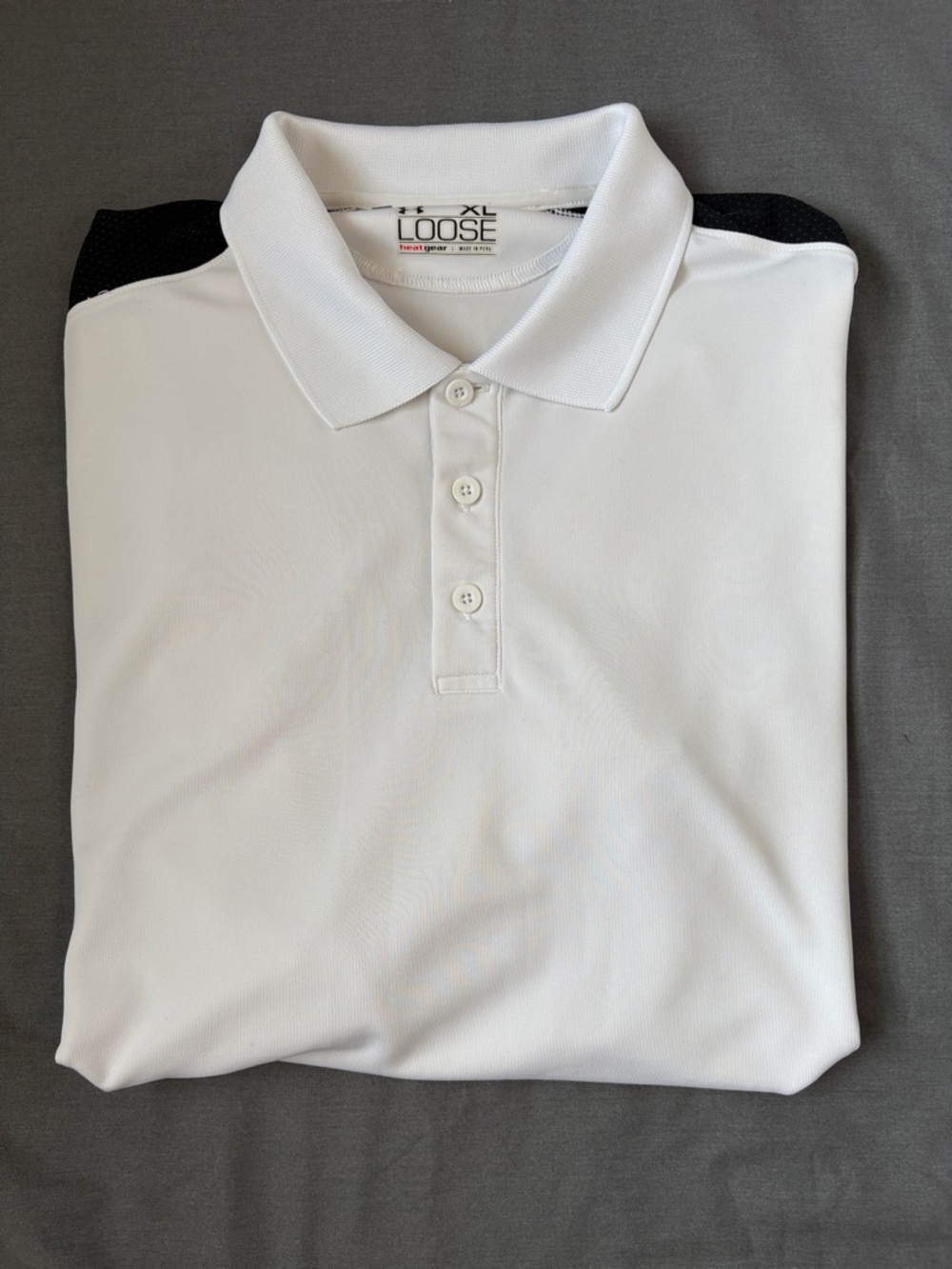 Under Armour HeatGear Polo Men’s XL White Black Loose Fit Performance Golf EUC
